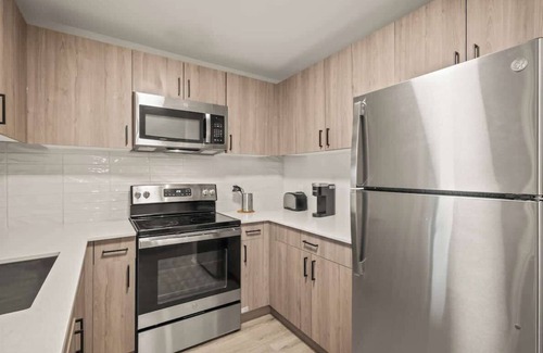 Bryant Pattengill West Apartamento | Luxury 2BD | DT Ann Arbor | 3 Beds | Free Parking