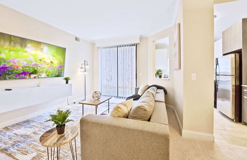 Novi Apartamento | Luxury 2BD | DT Novi | 2 Beds | Free Parking