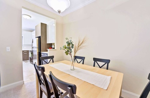Novi Apartamento | Luxury 2BD | DT Novi | 2 Beds | Free Parking