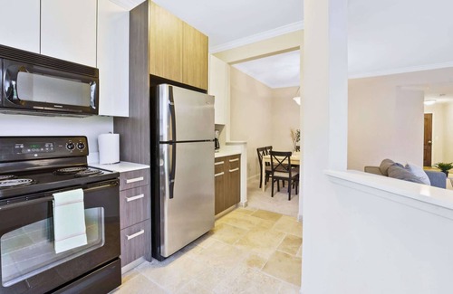 Novi Apartamento | Luxury 2BD | DT Novi | 2 Beds | Free Parking
