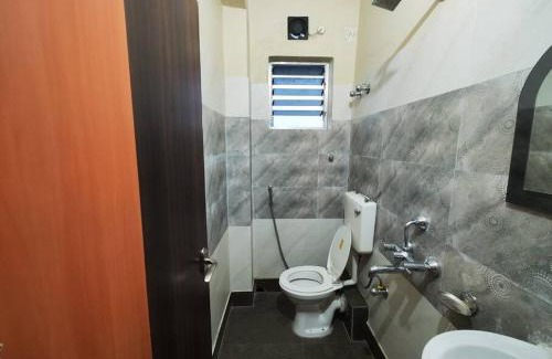 Kolkata Apartamento | Luxury 2BHK, 10 mins from Acropolis Mall Kasba