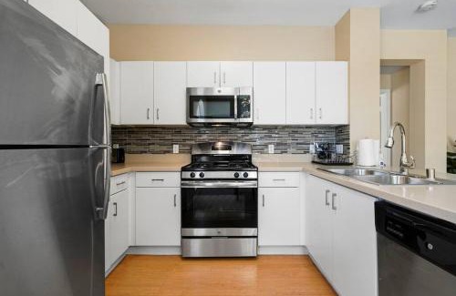 Orange Apartamento | Luxury 2BR/2BA!5Min to Disney! Angelstadium! HondaCenter.
