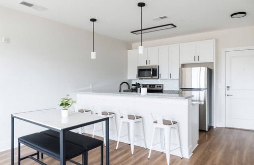 Glen Iris Apartamento | 🏙 Luxury 2BR Condo | Steps from UAB Campus 4th