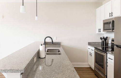 Glen Iris Apartamento | 🏙 Luxury 2BR Condo | Steps from UAB Campus 4th