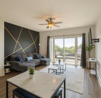 Glen Iris Apartamento | Luxury 2BR Condo Steps from UAB Campus 5a