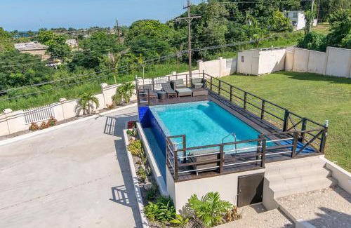 IronShore Estates Casa | Luxury 2BR Home facing Beach w/Pool Montego Bay #4