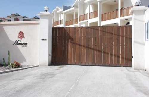 IronShore Estates Apartamento | Luxury 2BR Home facing Beach w/Pool Montego Bay #5