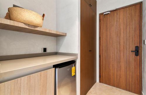 Tulsayab Apartamento | Luxury 2BR Private Beach and Pool
