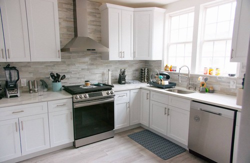 East Rutherford Casa | Luxury 2BR+ with BEAUTIFUL NYC views