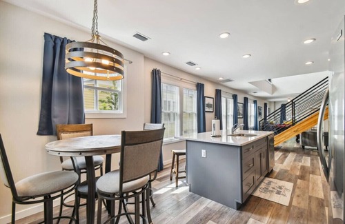 East Ybor Casa | Luxury 2BR Ybor City Townhouse Near 7th