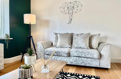 Fifield Casa | Luxury 3 Bed Detached Home In Windsor