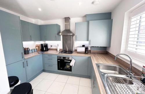 Whitstable Casa | Luxury 3 bed home in Whitstable with parking