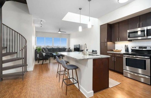 Grandview Heights Apartamento | Luxury 3-Bed Near Downtown