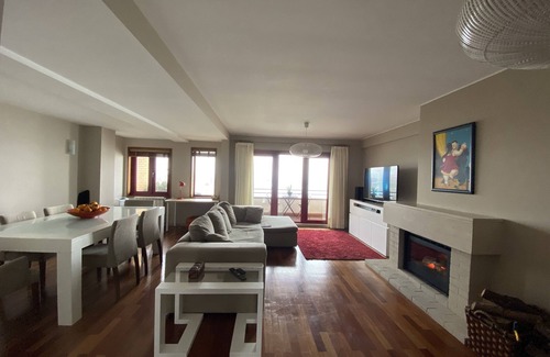 Aldoar Apartamento | Luxury 3 bedroom beach front flat