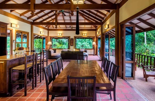 Nuea Khlong Villa | De lujo de 3 dormitorios con piscina Villa Baan Don !!