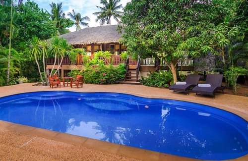 Nuea Khlong Villa | De lujo de 3 dormitorios con piscina Villa Baan Don !!