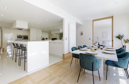 Etterbeek Apartamento | Luxury 3 Bedrooms Apartment in Brussels Flagey