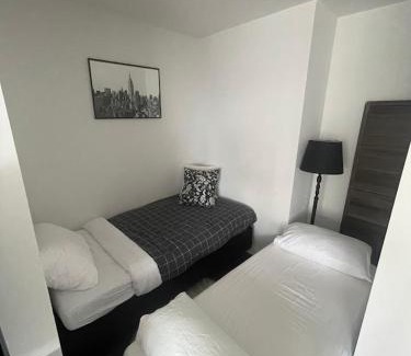 Bloor-Yorkville Apartamento | Luxury 3-Beds Apartment in Yorkville with the Best City View in Downtown Toronto