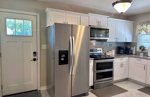 Murfreesboro Casa | Luxury 3 BR/1 BA Home 3 Minutes to Downtown Murfreesboro & 5 Minutes to MTSU
