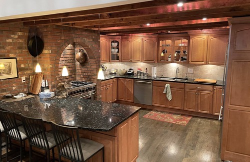 Shawmut Condominio | Lujo 3 Br / 2 Ba + Patio privado en una de las calles más deseables de Boston