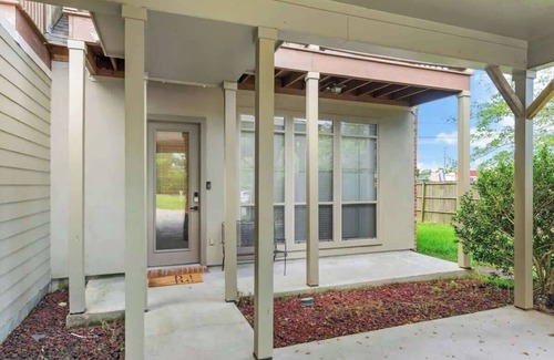 South Baton Rouge Casa | Luxury 3 Kings, Fully Equipped, near LSU