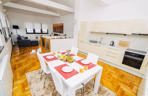Sarajevo Casa | Luxury 3 Story House- Best View- Free Parking