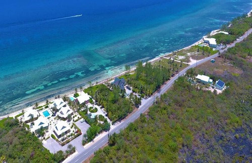 North Side Casa | Luxury 3bd Beach View 2 Peach Stunning Views