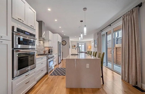 Cole Casa | Luxury 3BR Home in RiNo w/ Office & Rooftop Terrace – 30+ Day Stays