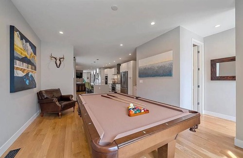 Cole Casa | Luxury 3BR Home in RiNo w/ Office & Rooftop Terrace – 30+ Day Stays