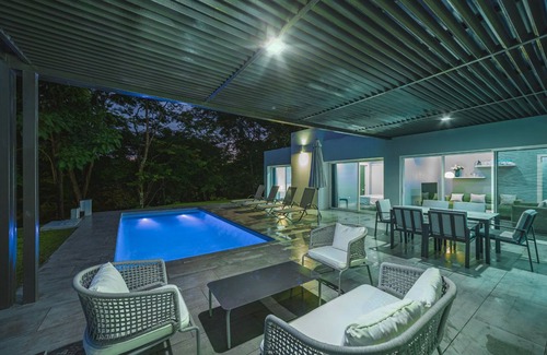 Sámara Villa | Luxury 3BR Home w/Pool, Near Beach & Downtown