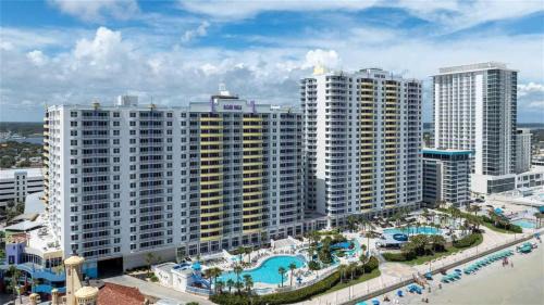Brush - Stewarts Casa | Luxury 3BR Villa Direct Oceanfront Resort Life