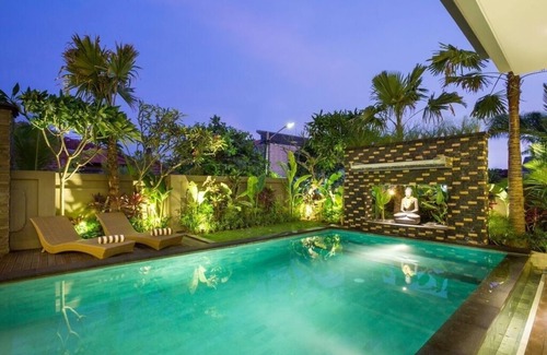 Taman Griya Villa | Moderna villa con piscina privada en Jimbaran, a 5 minutos para llegar a las famosas playas.