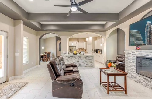Red Rock Casa | Luxury 3Story Private Pool 8BR Retreat