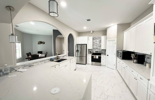 Red Rock Casa | Luxury 3Story Private Pool 8BR Retreat