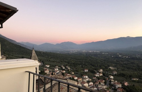 Roccacasale Casa | Luxury 4 bed Hillside Retreat in Roccacasale
