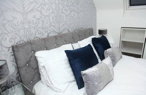 Swindon Casa | Luxury 4 bed house in Swindon