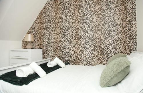 Swindon Casa | Luxury 4 bed house in Swindon