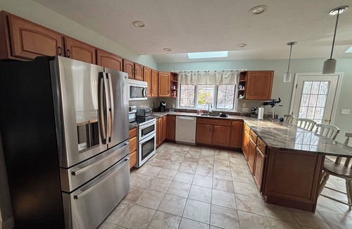 Fortunes Rocks Casa | Luxury 4 bedroom house in Biddeford, walk to Fortunes Rock Beach, private pool.