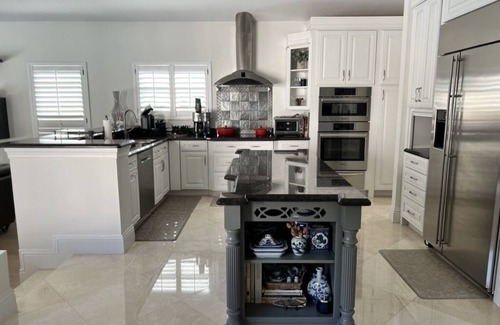 Boca Raton Casa | Casa de lujo de 4 dormitorios en el centro de Boca Raton en la hermosa comunidad.
