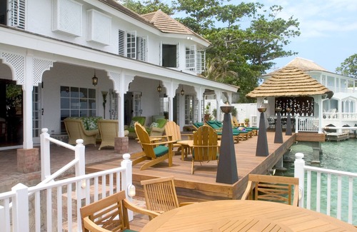 Port Antonio Villa | Villa de lujo de 4 dormitorios frente al mar con todo el personal y equipada para la relajación