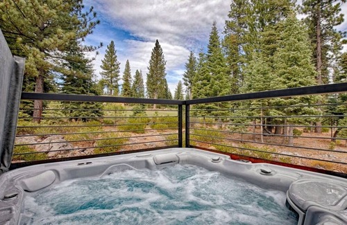 Ponderosa Palisades Casa | Luxury 4-Bedroom with ensuite bathrooms Mountain Retreat in Schaffer’s Mill