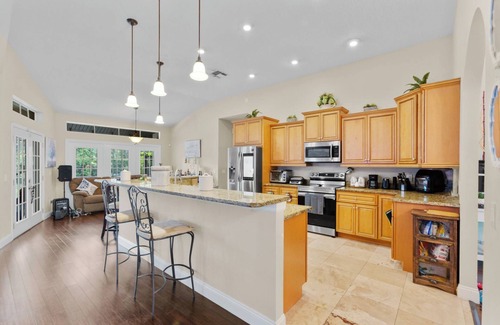 East County Civic Group Casa | Luxury 4BR/3BA Home with Pool – Ideal for Executives & Travelers