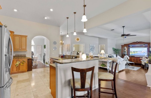 East County Civic Group Casa | Luxury 4BR/3BA Home with Pool – Ideal for Executives & Travelers