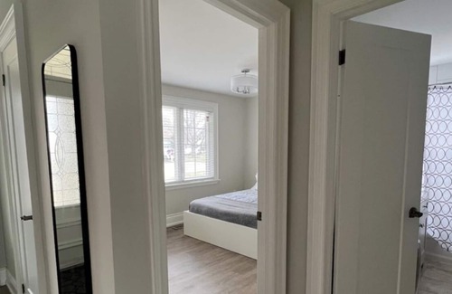 Scarborough Casa | Luxury 4BR Bungalow Self Checkin - Bluffs