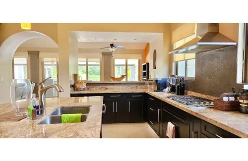 Playa Blanca Casa | Luxury 4BR Villa + Guesthouse & Pool @Buenaventura