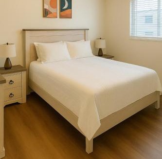 Casa Granada Townhouses Apartamento | Luxury 4BR Walk to Fashion Sq