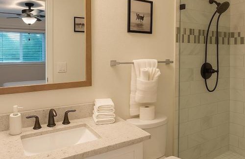 Casa Granada Townhouses Apartamento | Luxury 4BR Walk to Fashion Sq