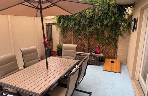 Casa Granada Townhouses Apartamento | Luxury 4BR Walk to Fashion Sq