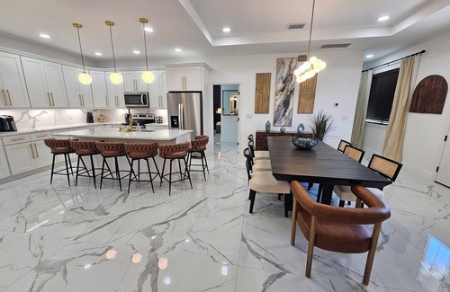 Fairvilla Casa | LUXURY 5/4 w Jacuzzi tub Winter Park/CP Orlando Gem