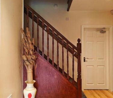 Solihull Apartamento | Luxury 5-bed House near NEC & BHX